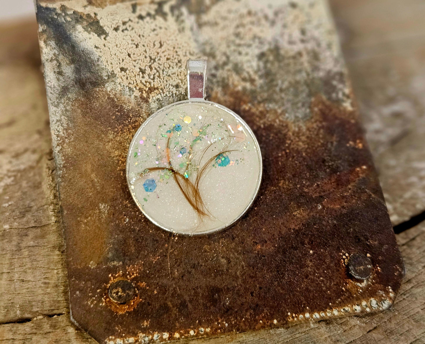 The Lovelock Pendant