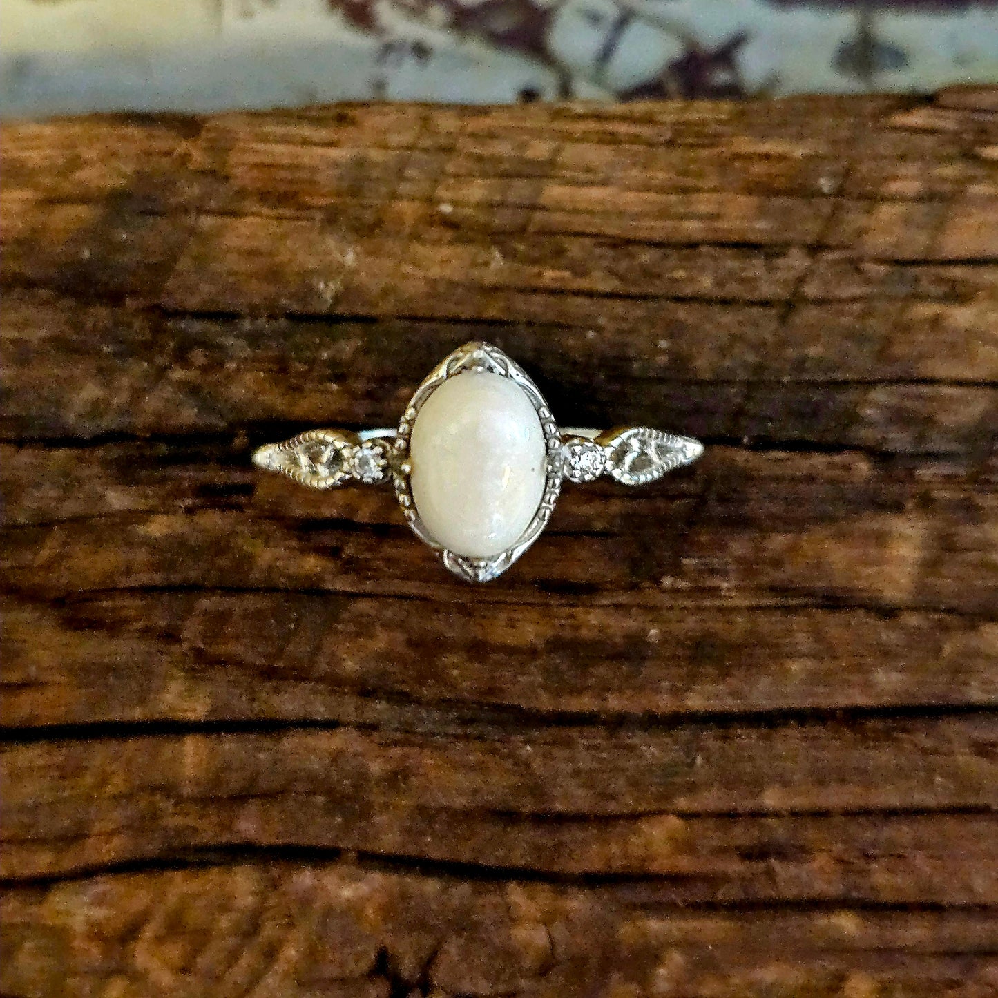The Heirloom Oval