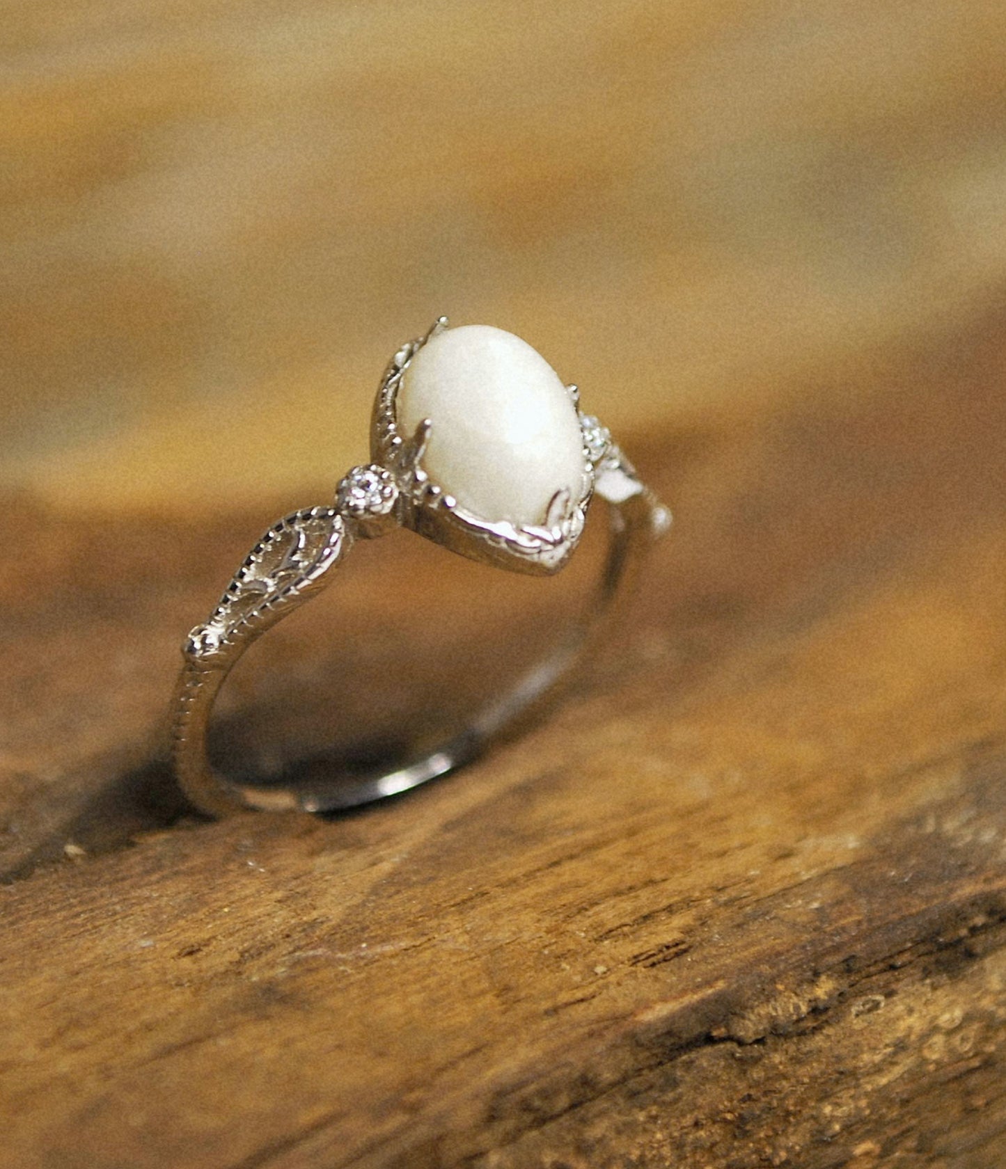 The Heirloom Oval