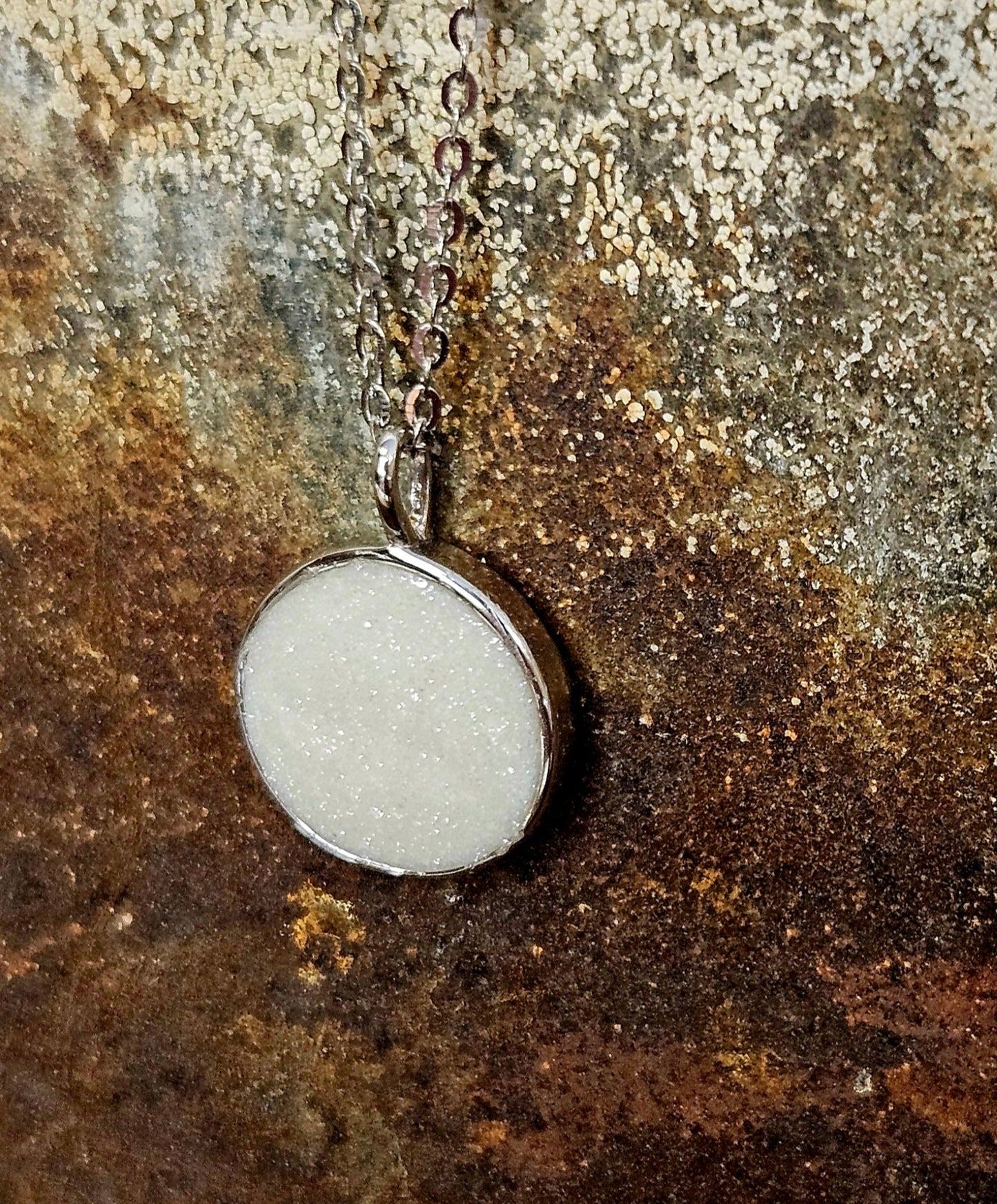 Classic Round Necklace