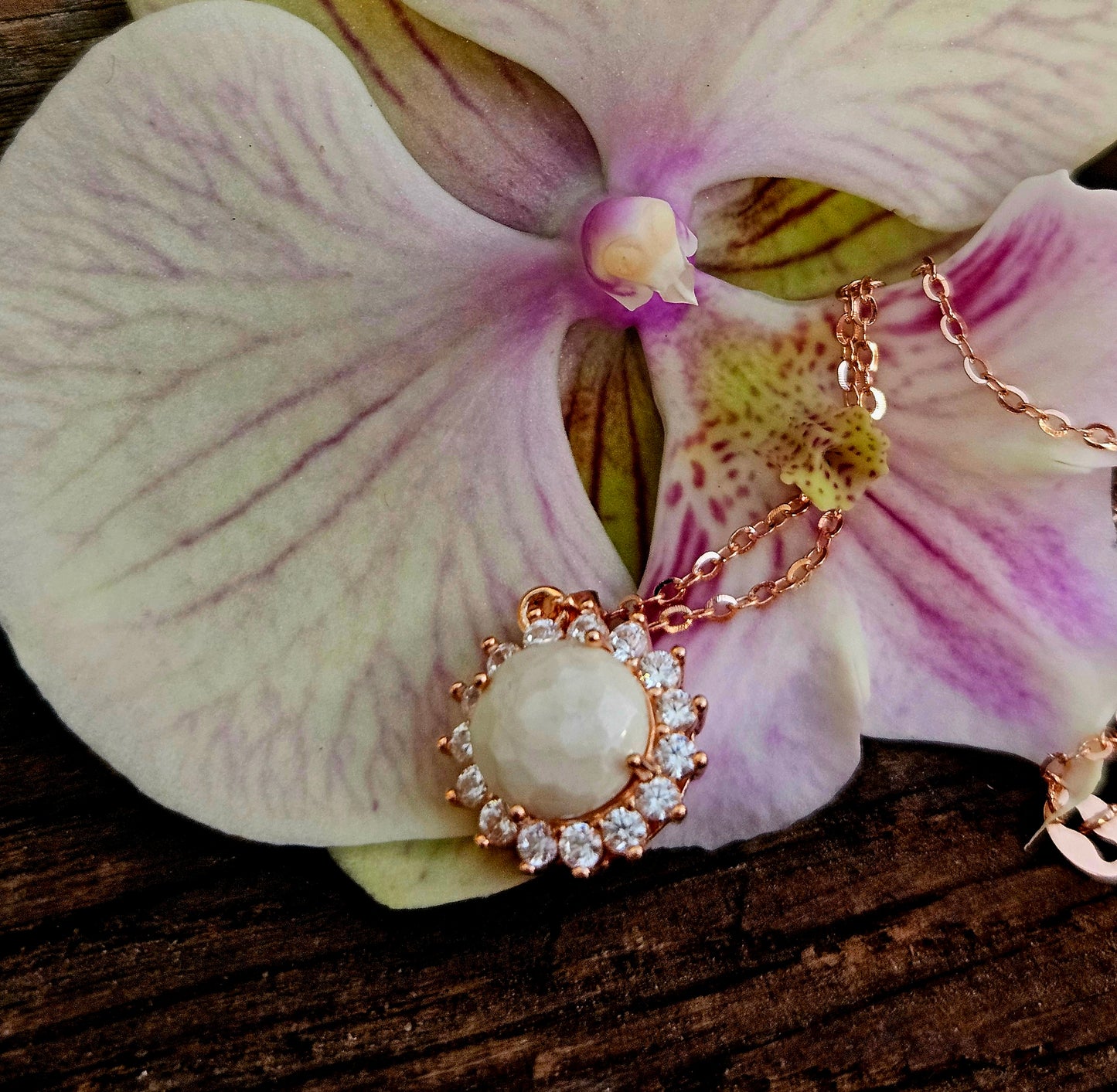 The Luminous Halo Pendant